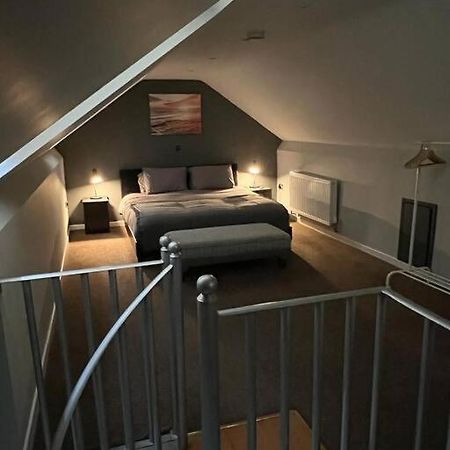 شقة Superb Three Bed Garnant Duplex! المظهر الخارجي الصورة
