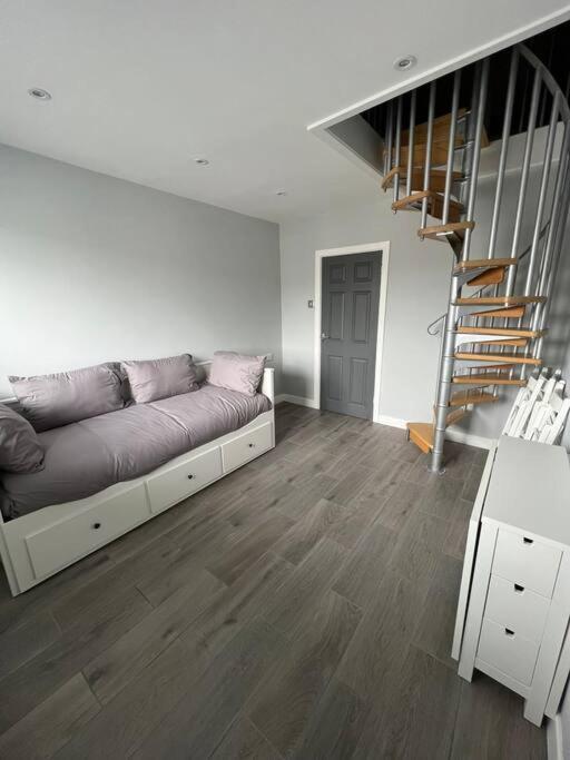شقة Superb Three Bed Garnant Duplex! المظهر الخارجي الصورة